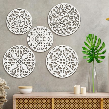 5 Pcs Rustic Medallion Wall Decor White Floral Carved Wood Wall Art Round Farmhouse Wooden Hanging Art  Vintage Decoration for Home Living Room Bedroom Office Decor
